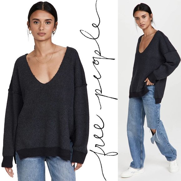 FREE PEOPLE Sweater Weather Size XS V-Neck Oversized Black Thick Knit NEW $128 - Picture 1 of 9